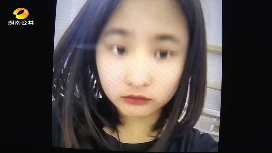 DƬ